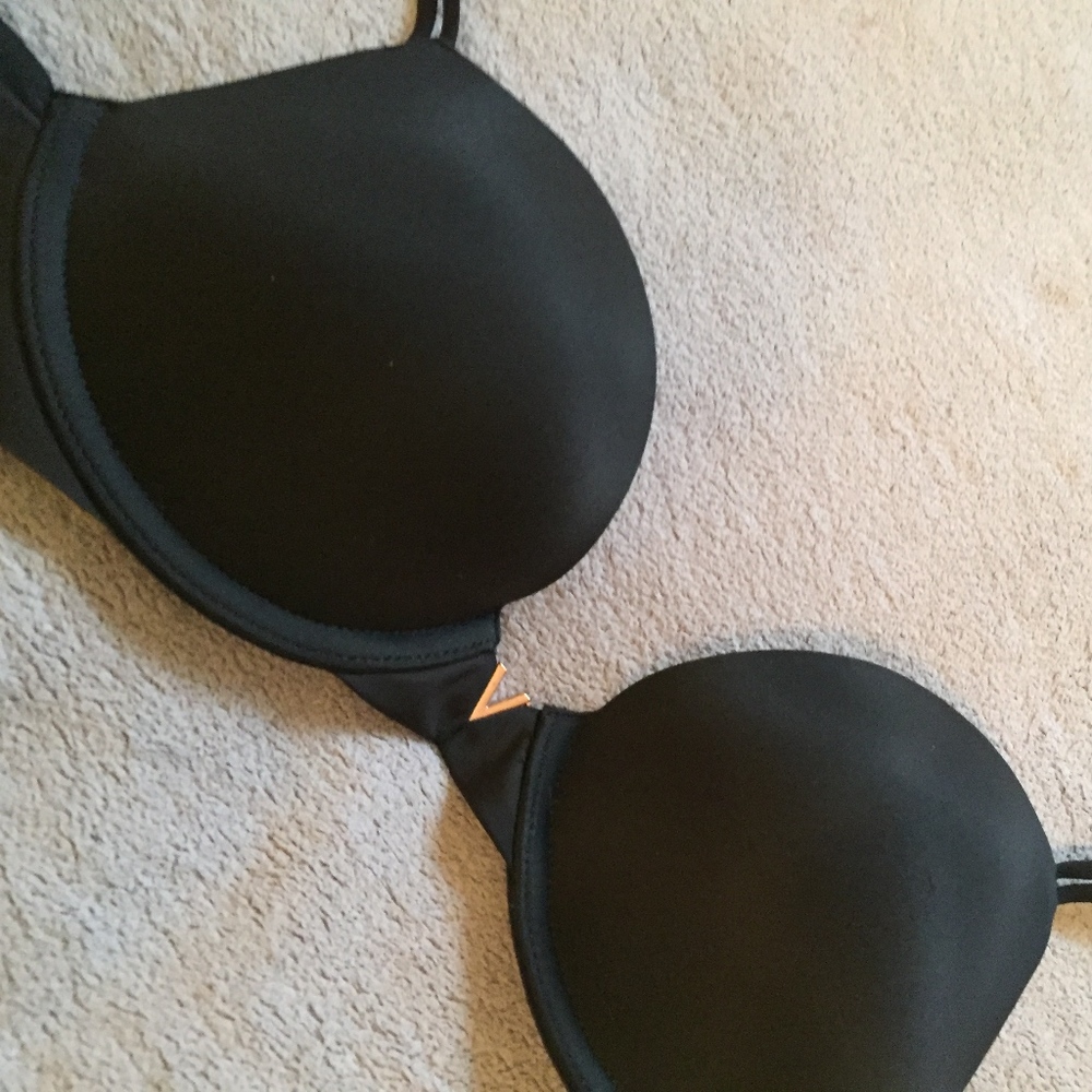 Victoria's Secret Sexy illusions  Bra